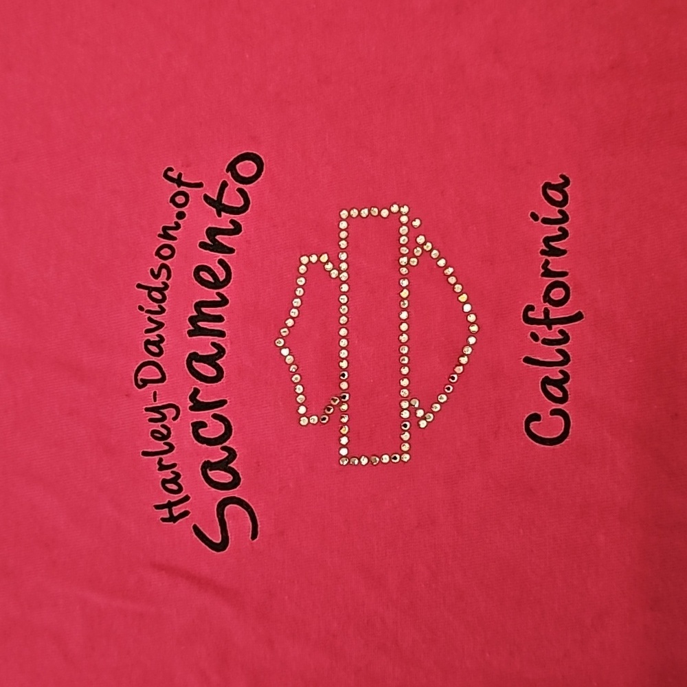 Harley Davidson-Sacramento CA vneck tshirt. Size S. Tote 4 - Picture 5 of 5